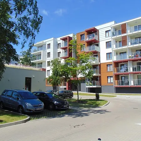 303 Z Garazem Osiedle Polanki * コウォブジェク